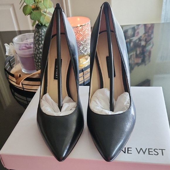 Nine West Black Classic Stiletto Heels - Picture 5 of 5